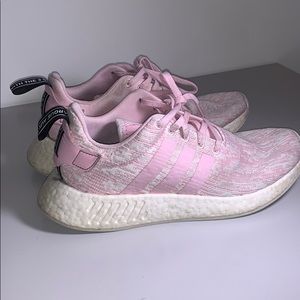 Adidas NMD R2 shoes